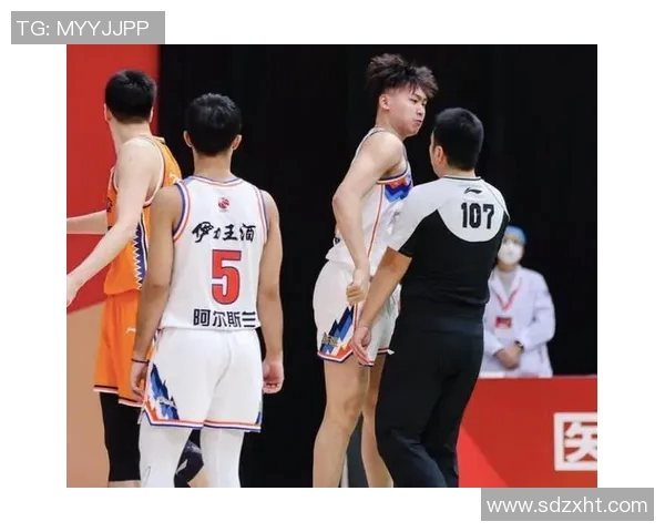 CBA山西汾酒齐麟展现风采助力球队争夺总冠军荣耀之路 CBA山西汾酒齐麟展现风采助力球队争夺总冠军荣耀之路